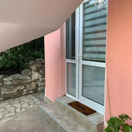 Guest house Sunray Guest House, Private & With Lovely Sea View
