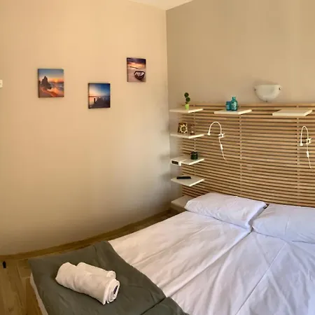 Sunray Guest House, Private & With Lovely Sea View