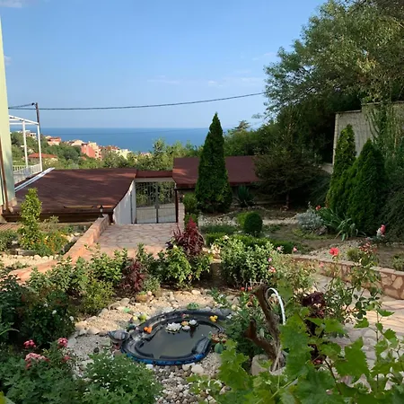 Guest house Sunray Guest House, Private & With Lovely Sea View *