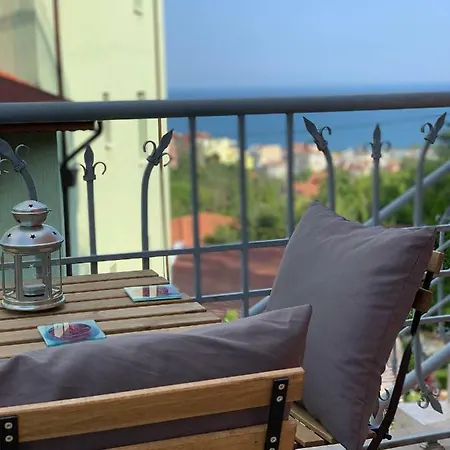 Guest house Sunray Guest House, Private & With Lovely Sea View Varna